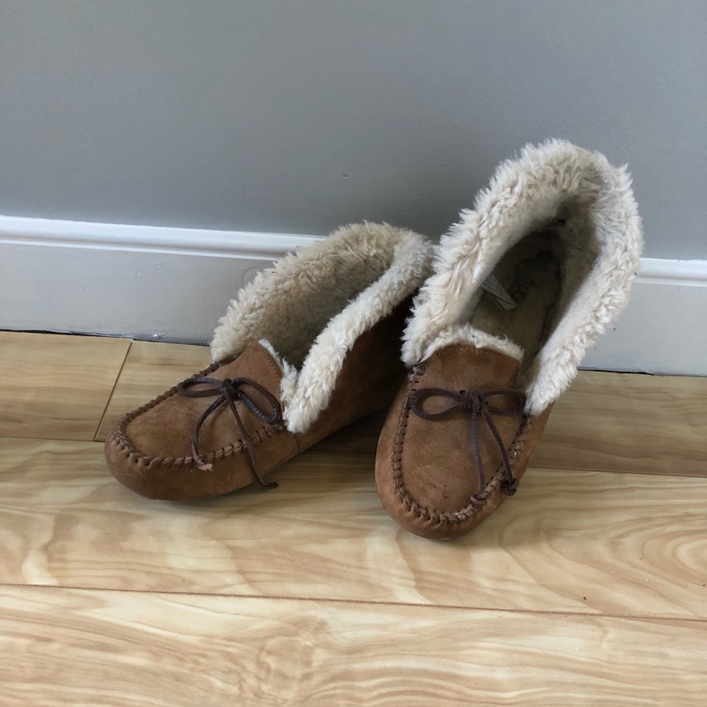 COPY - Ugg Alena slippers